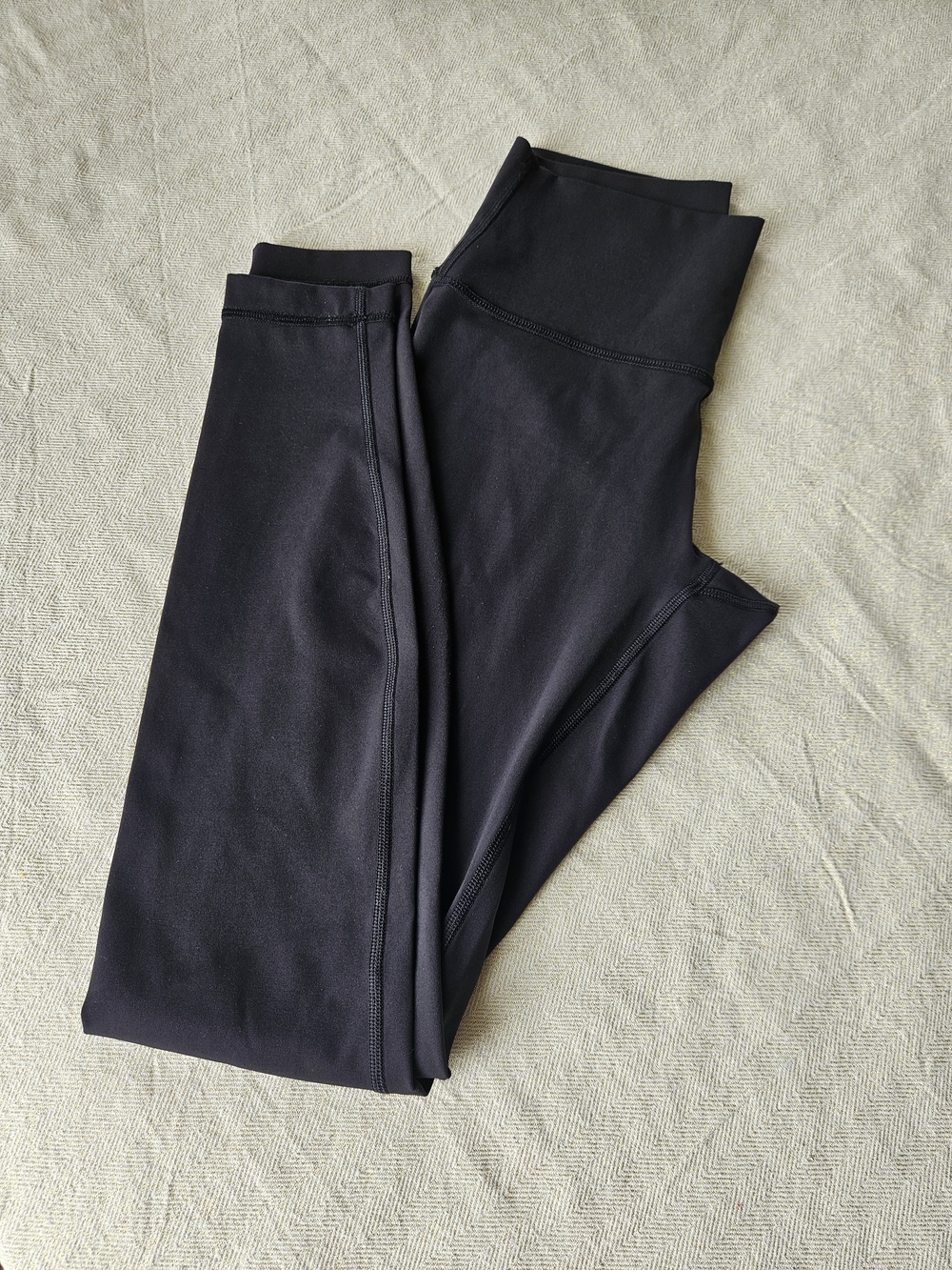 Lululemon Luxtreme Wunderunders Size 4